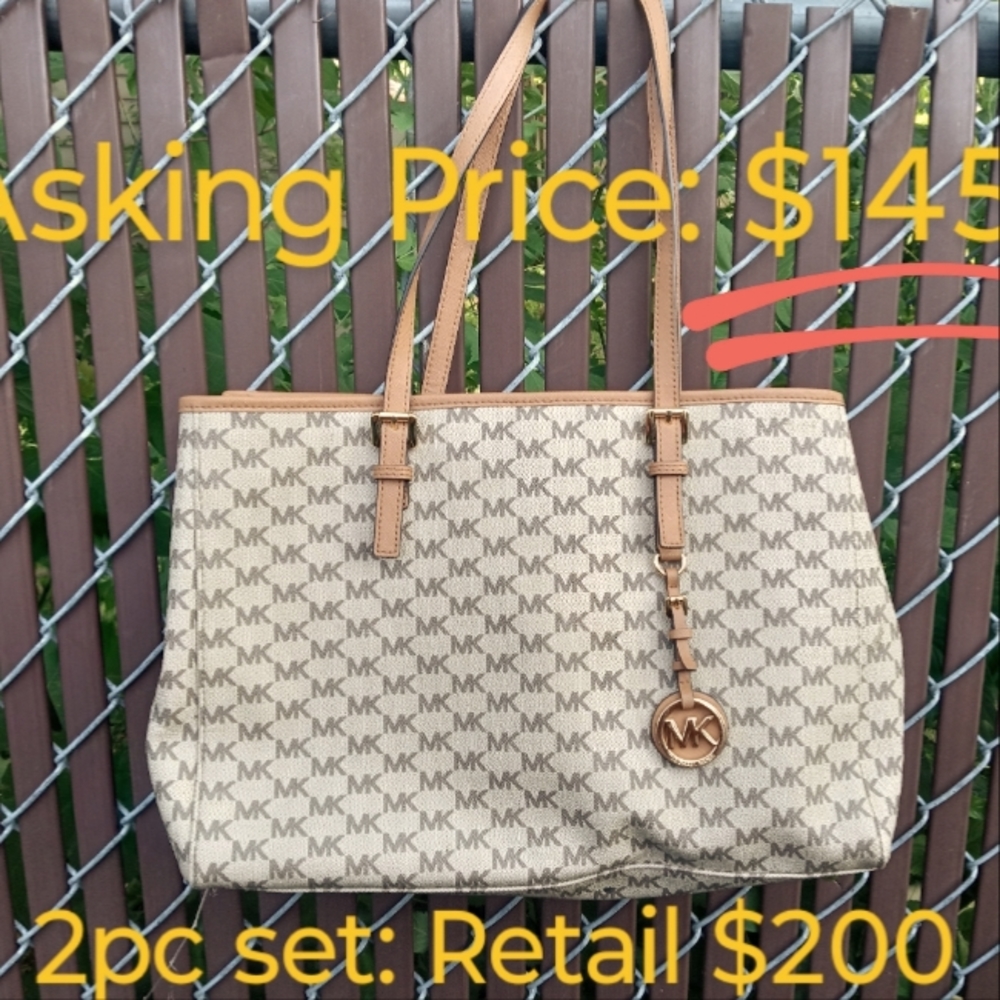 Michael Kors 2pc set shoulder handbag